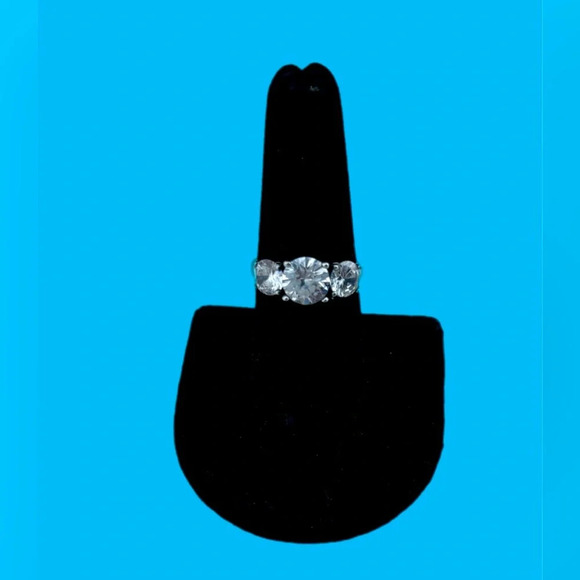 Simulated Diamond Ring in Sterling Silver 7.65  beautiful condition - Picture 2 of 9